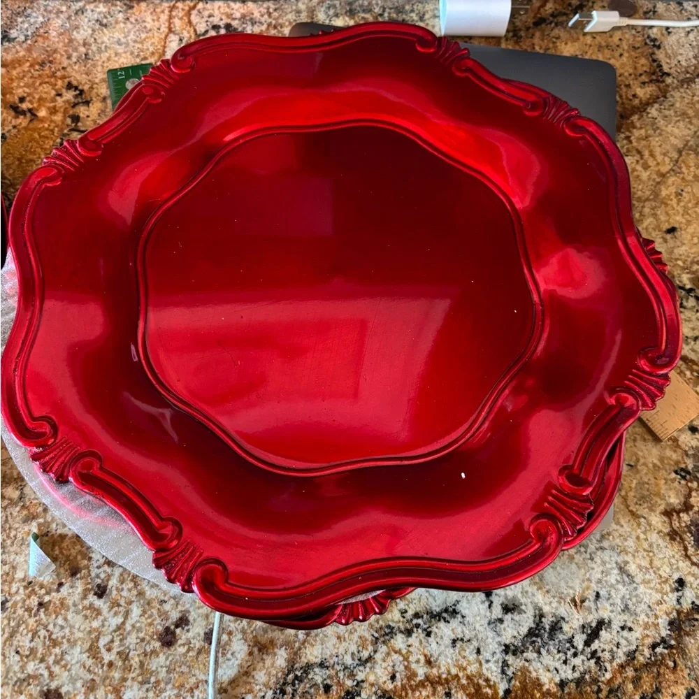 Sur La Table NWT Red and Silver plastic Set of 10 chargers
